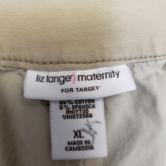 Liz Lange Maternity Shorts - Picture 3 of 3